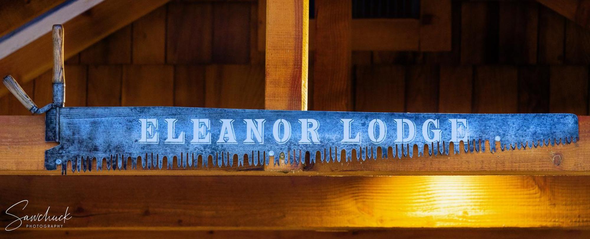 Eleanor Lodge - Entire House In Blue River Exterior foto